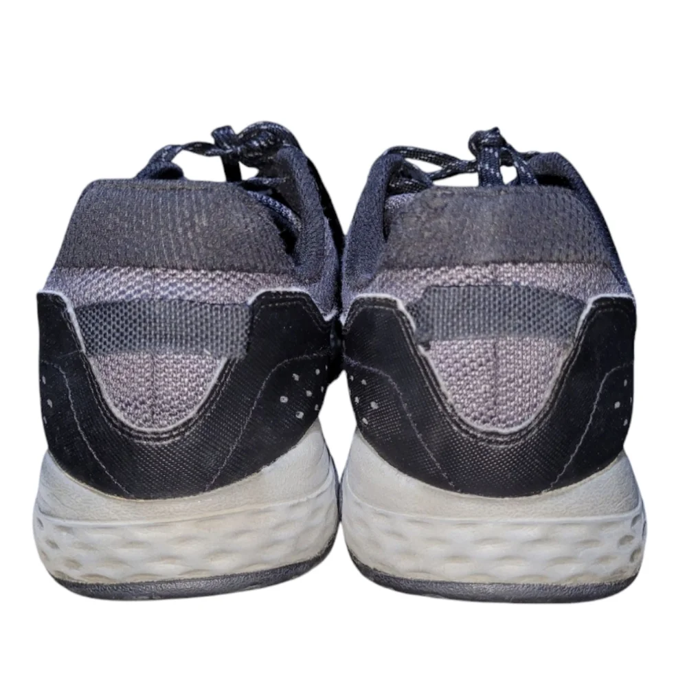 New Balance Men's Size 11 T410 Gray and Black Athletic Shoes - Picture 7 of 11